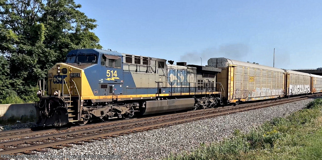 CSX 514 leads M217.